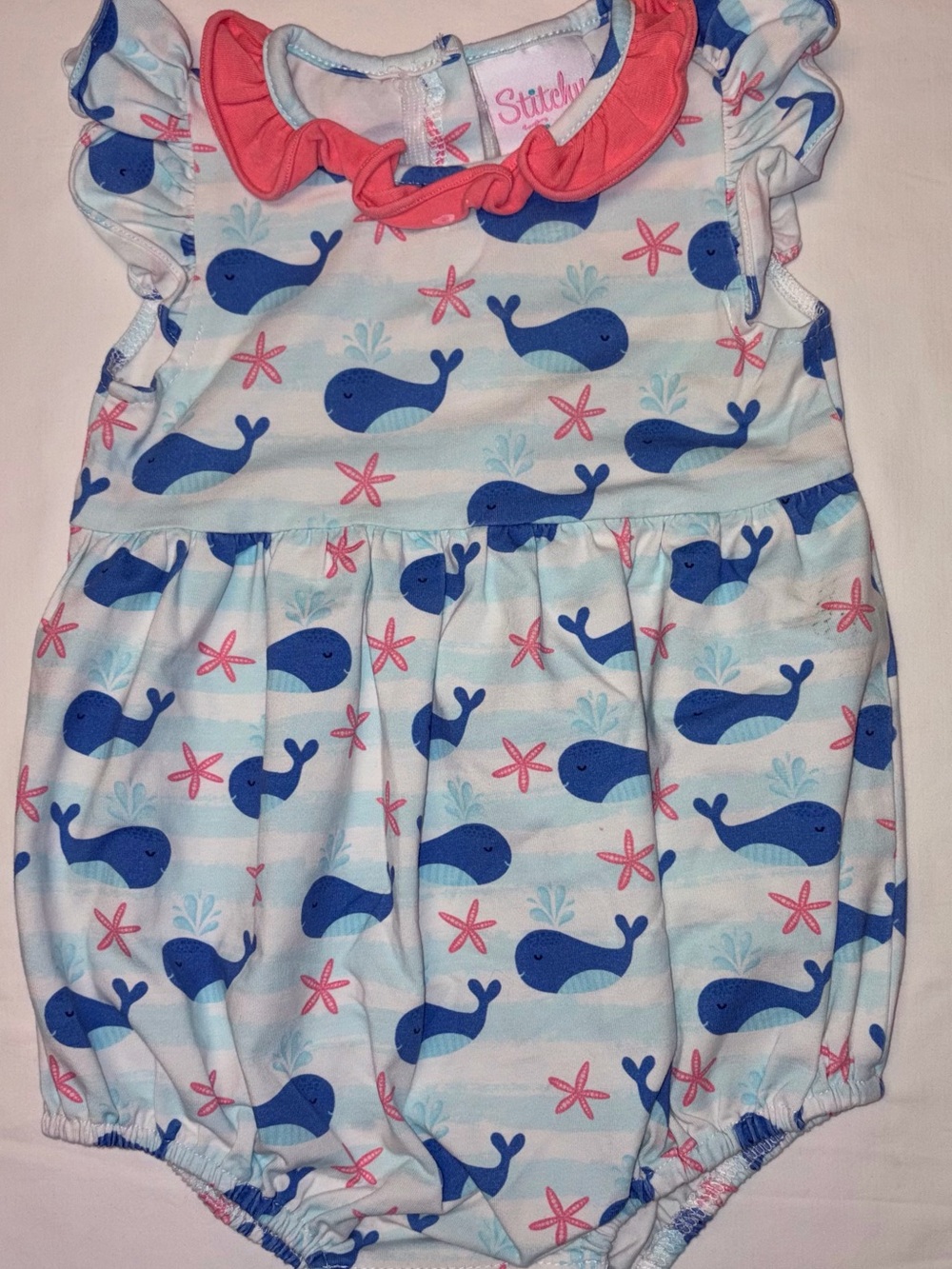 Stitchy Fish charming whale Bubble sz 9 months EUC